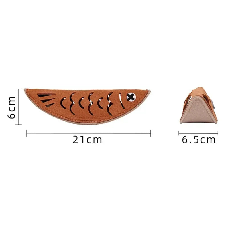 Funny Fish Shape Leaking Food Toy