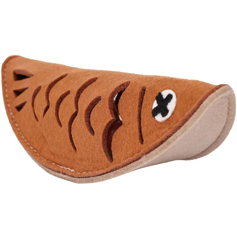 Funny Fish Shape Leaking Food Toy